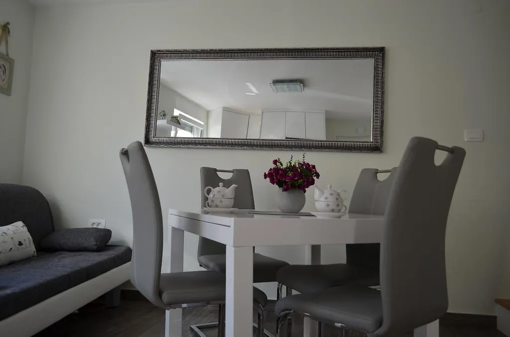 Apartment Ana Arbanasi Zadar